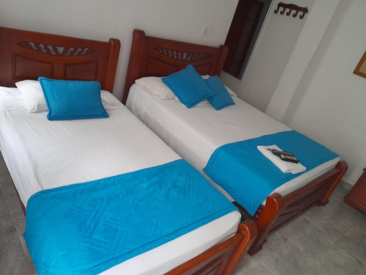 Hotel Isla Capri Момпос Экстерьер фото